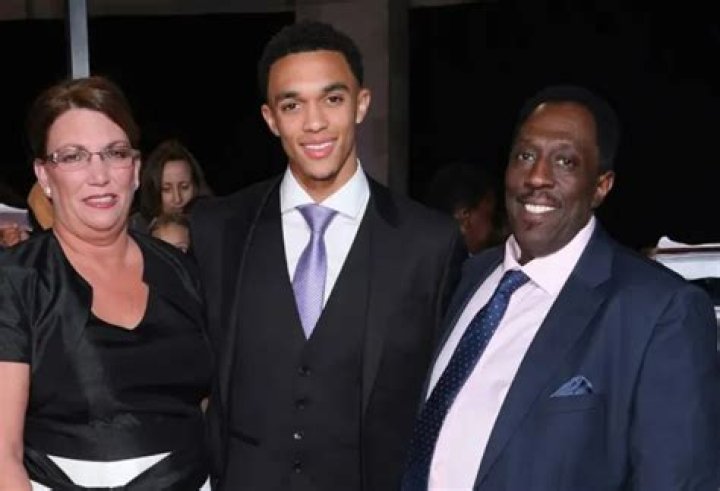 Meet The Parents: Unveiling The Family Behind Alexander-Arnold