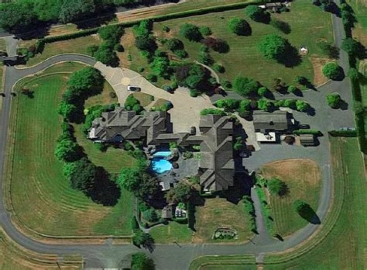 Unveiling The Humble Beginnings: Chad Kroeger's Childhood Home