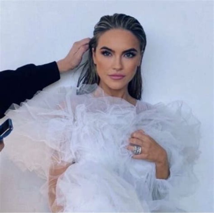 Chrishell Stause Height, Weight, Age, Measurements, Net Worth, Facts ·