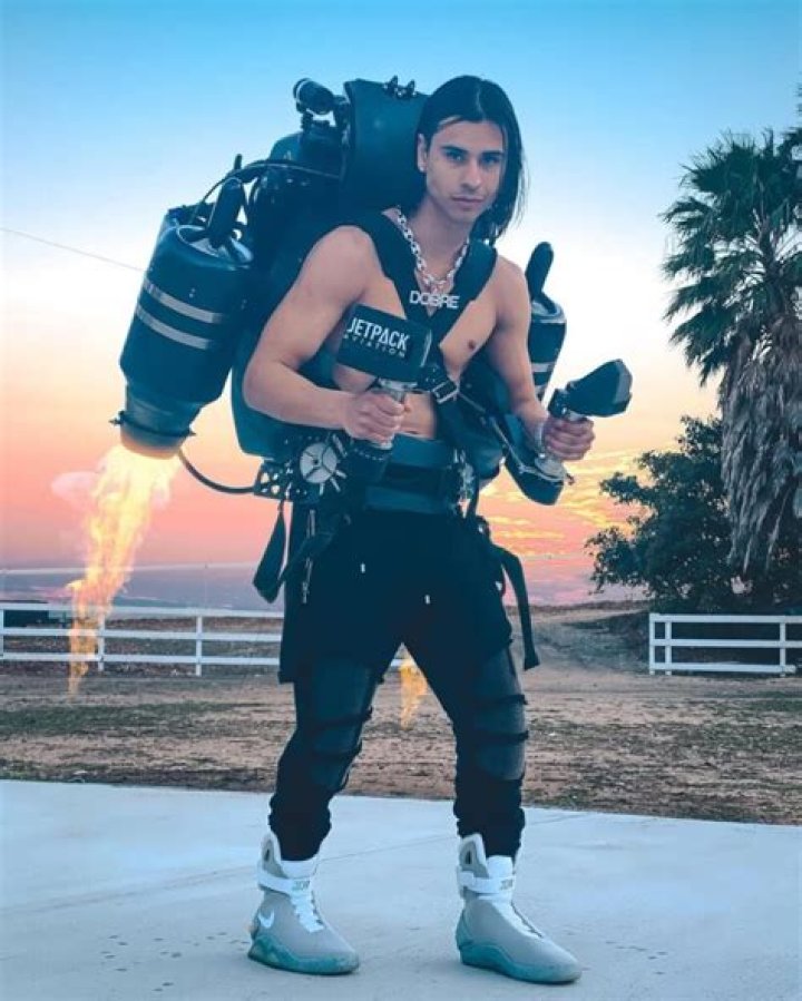 Cyrus Dobre Height, Weight, Net Worth, Age, Wiki, Who, Instagram, Biography