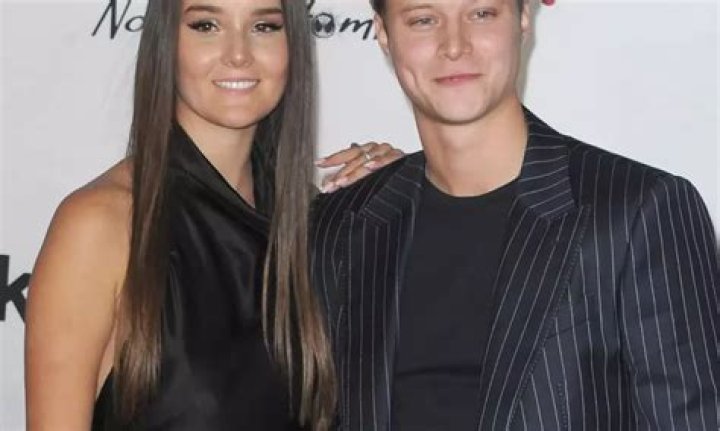 Elaine Siemek Height, Weight, Net Worth, Age, Birthday, Wikipedia, Who, Nationality, Biography