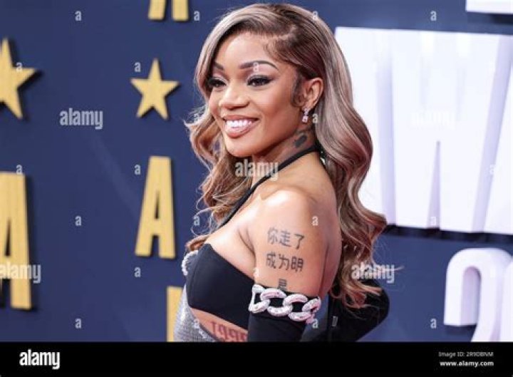 GloRilla Aka Gloria Woods Height, Weight, Net Worth, Age, Birthday, Wikipedia, Who, Nationality, Bio