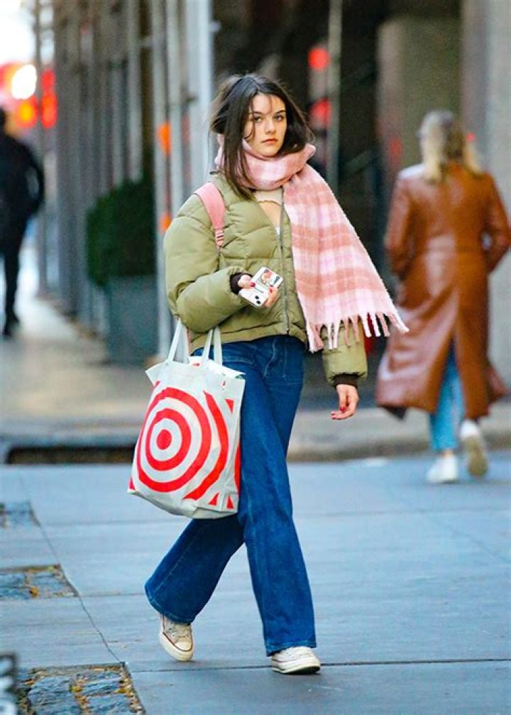 How Tall Is Suri Cruise Today In 2024?