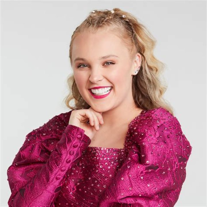 Dive Into JoJo Siwa's Age Revelation In 2024