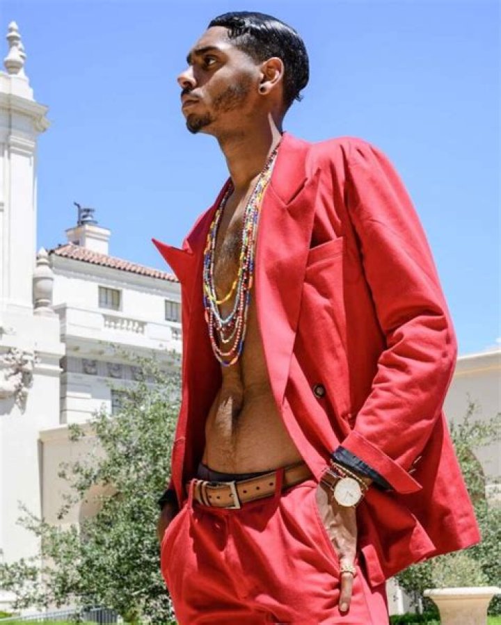 Unveiling Julian Corrie Broadus: A Multifaceted Star's Journey