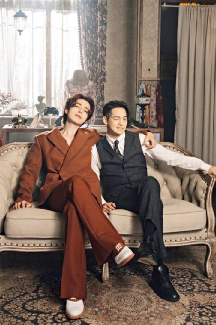 Uncovering The Private Life And Influence Of Lee Dong Wook's Brother
