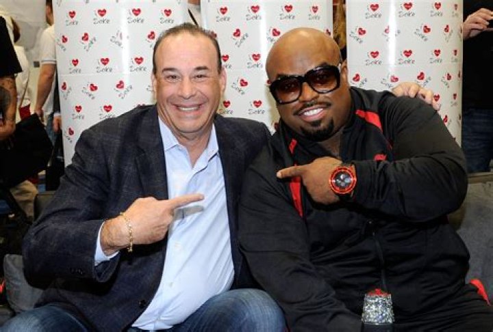 Battle Of The Bar Titans