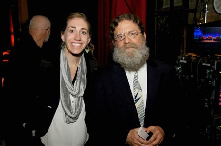 Lisa Sapolsky And Robert Sapolsky, A Primatological Powerhouse