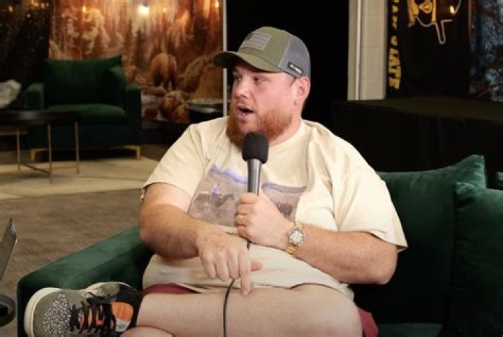 Luke Combs On The Rise Despite Weight Loss Concerns