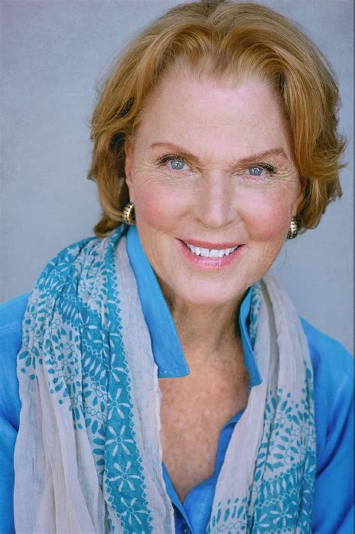 Unveiling Mariette Hartley's Height: A Detailed Exploration