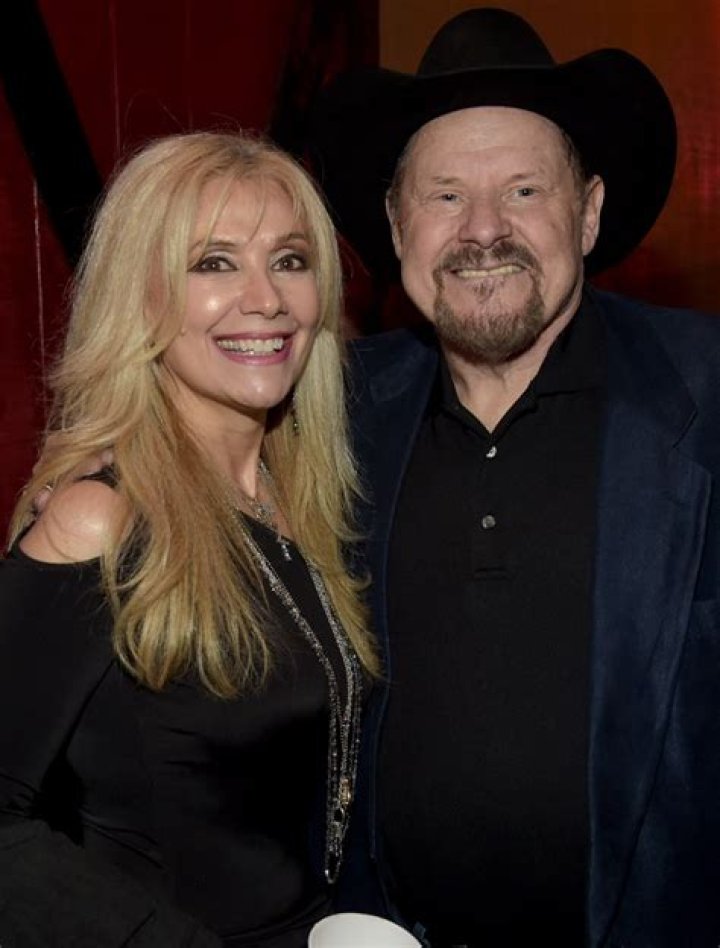 Meet The Wife Of Country Music Legend: Moe Bandy's True Love