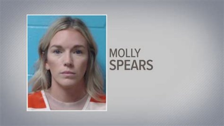 Did Molly Nobbitt Get Arrested? Truth About The Charges And Consequences