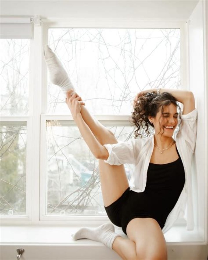 Unveiling The Empowering Journey Of Pegah Ghafoori: Reshaping Body Positivity