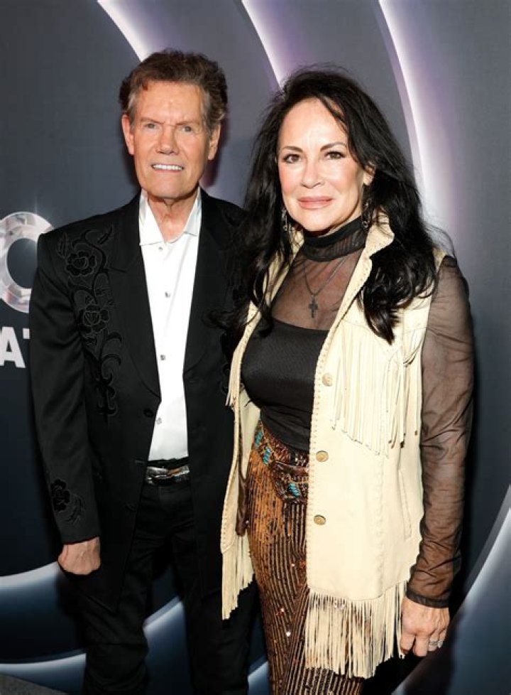 Randy Travis: A Country Legend's Farewell Journey