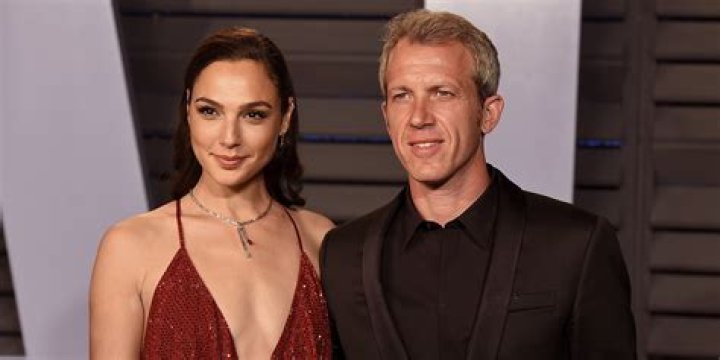 Know The Truth: Was Gal Gadot Previously Wed?