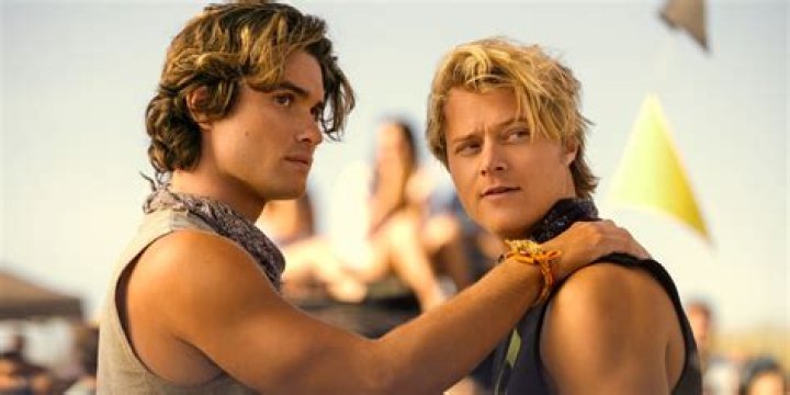 What Happened To AJ Jennings From Outer Banks? Chase Strokes Shares Tribute on The Death Of Stunt Do