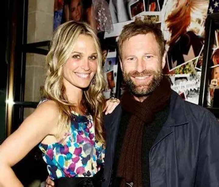 Who Is Aaron Eckhart Married To? - Relationship And Marriage Status